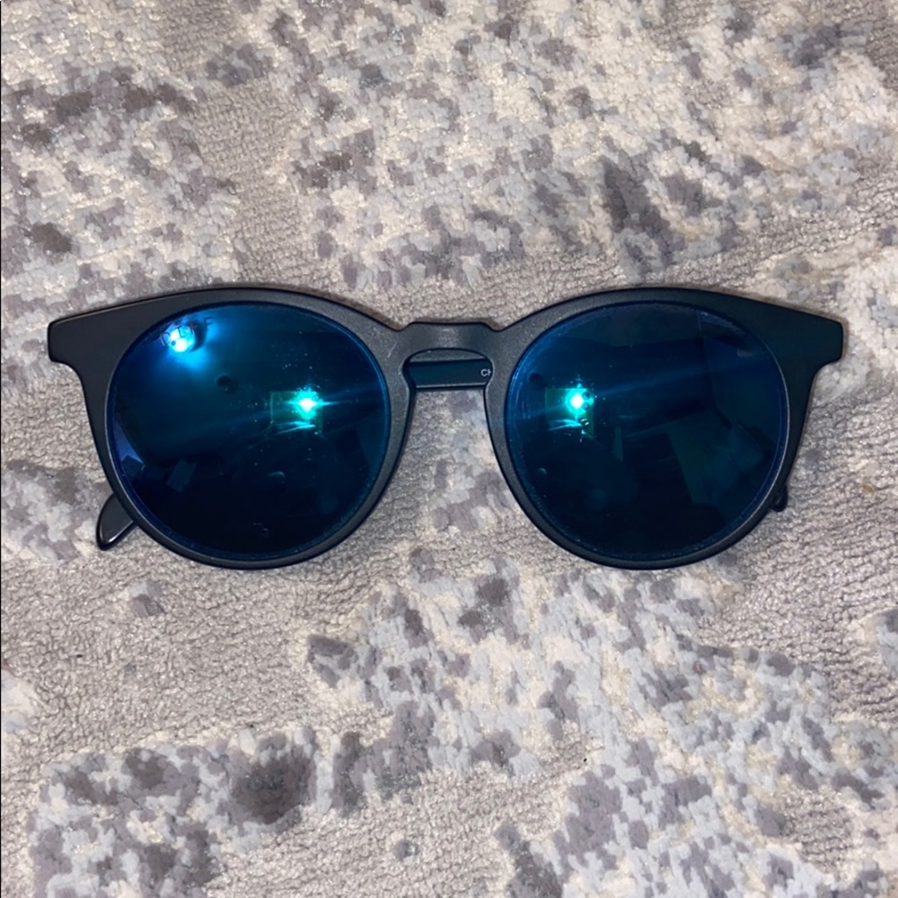 Diff Eyewear Sunglasses With Case View 2
